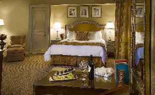 Warwick Melrose Hotel