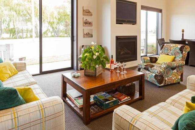 Hawkdun Lodge Motel