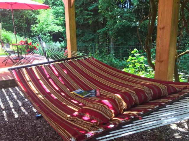 Appartement au calme avec terrasse verdoyante entre Annecy et Genève