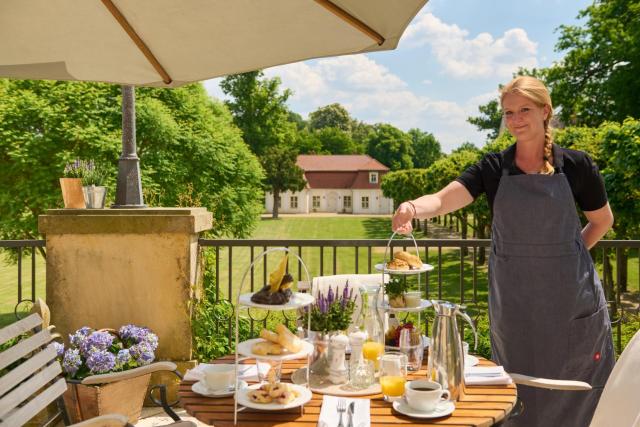 Schloss und Gut Liebenberg