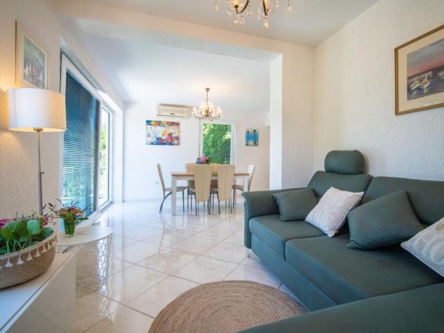Holiday Home Vesna by Interhome