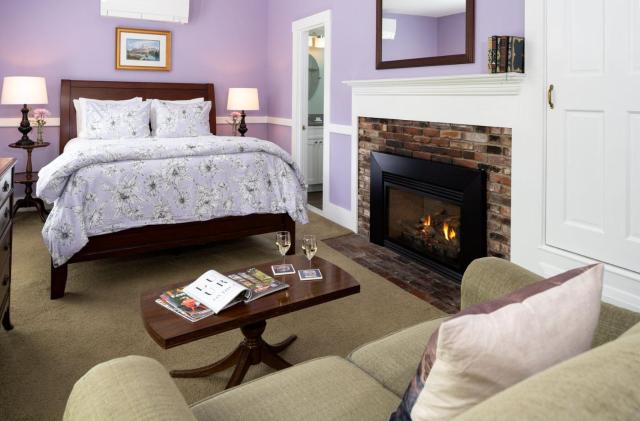1802 House Bed & Breakfast