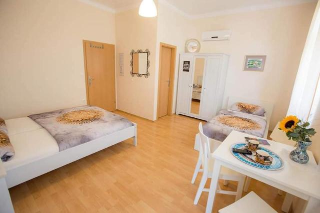 Hostel Sonce