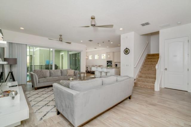 Beautiful Home Near Disney with Private Pool! villa