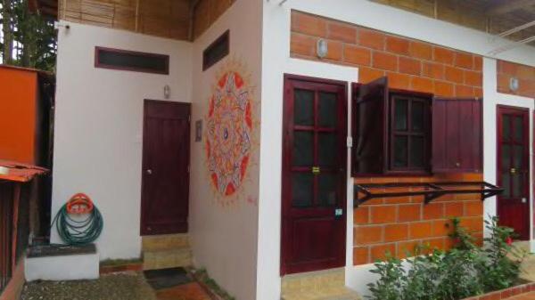 Esperanto Bed & Breakfast Surf Hostel