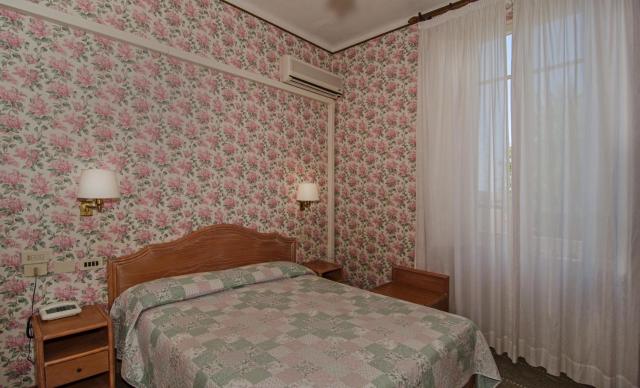 Hotel Villa Flores