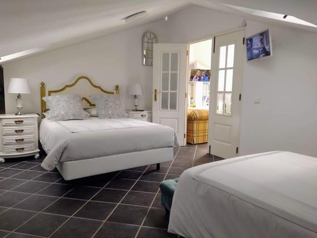 ATTIC BAY - Cozy Stay with Sea View