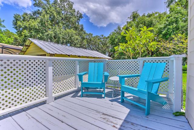 16 Mi to Disney: Cottage w/ Deck in Winter Garden