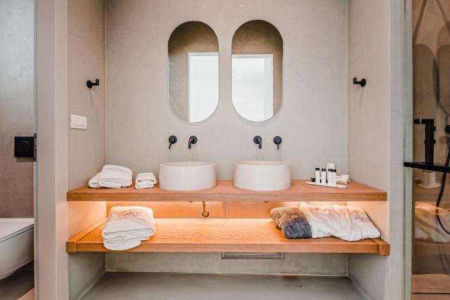 Amarelo Suites