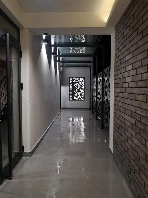 Apartman 25