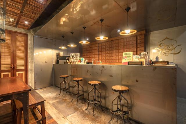 Siam Plug In Hostel