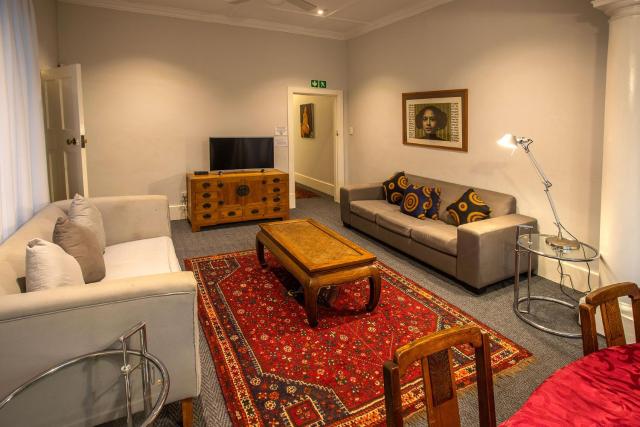 Harcourt Lodge
