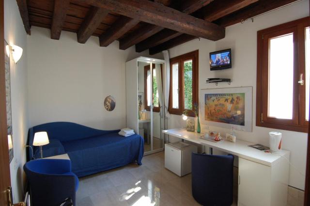 Santa Margherita Guest House