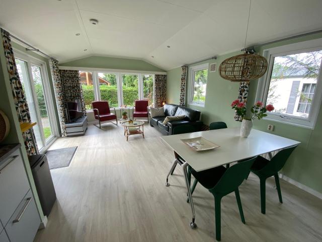 Ruim en modern chalet in de Veluwse bossen
