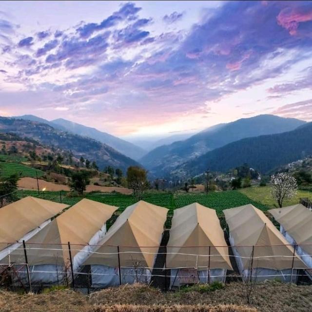 Dawn n Dusk glamping by Skylight Retreat Chail