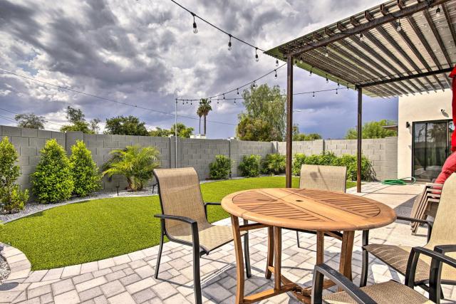 Tempe Home, Half-Mile to Papago Park & Dining