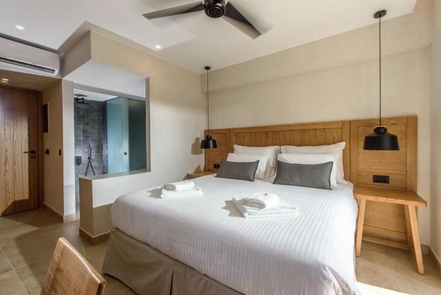 AneSea Hotel