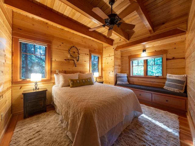 On the River Wooded Bliss Cabin near Loloma