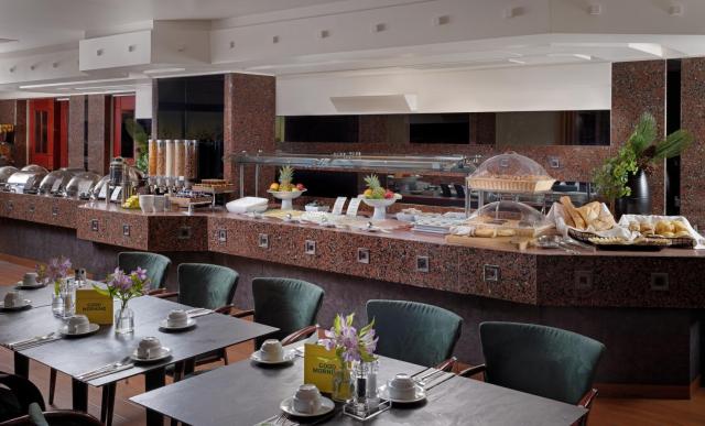 Holiday Inn Athens Attica Av, Airport W. by IHG