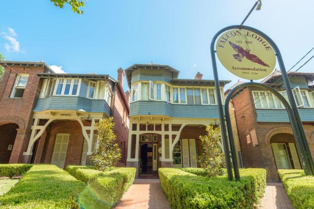 Falcon Lodge