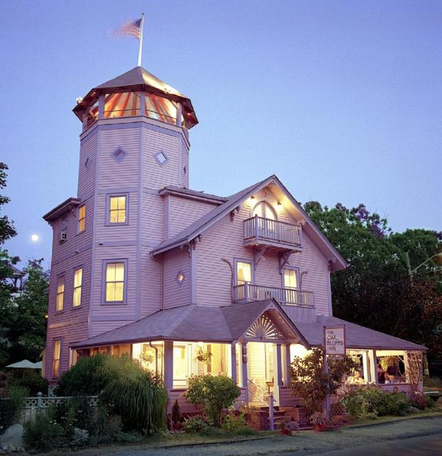 The Oak Bluffs Inn