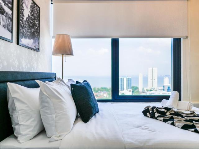 Tropicana 218 Macalister Studio with Seaview