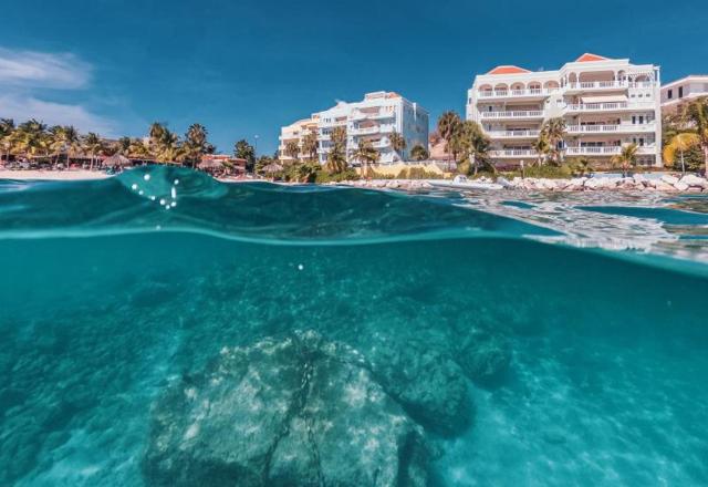Blue Emerald on Blue Bay Beach