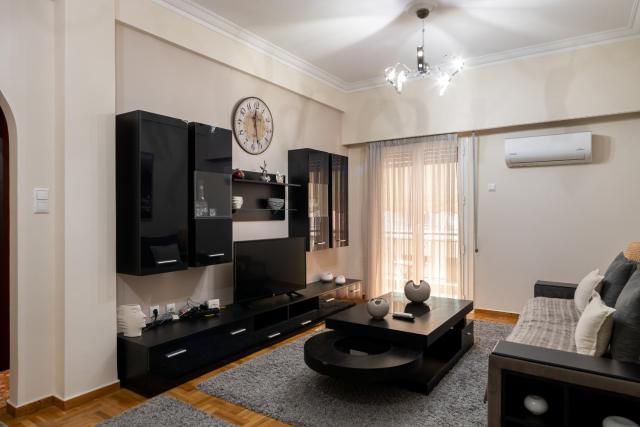 2bed renovated flat close to Ampelokipoi metro