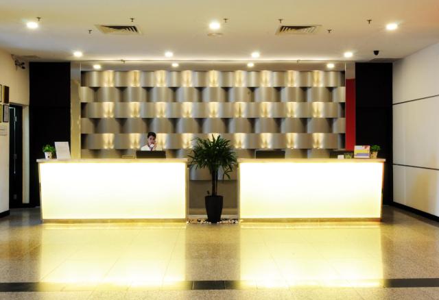 Hotel Sentral Seaview @ ​Beachfront
