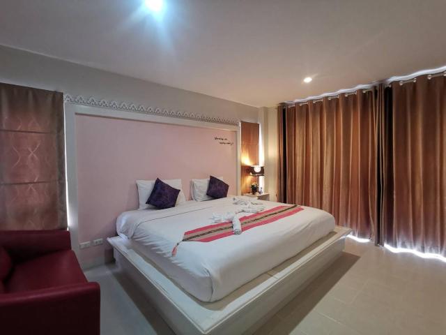 Phuket Racha Kata Homestay