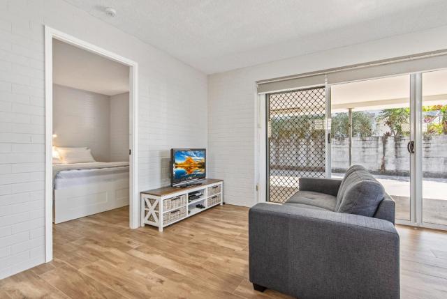 Sea-Hi Beachside Apartment