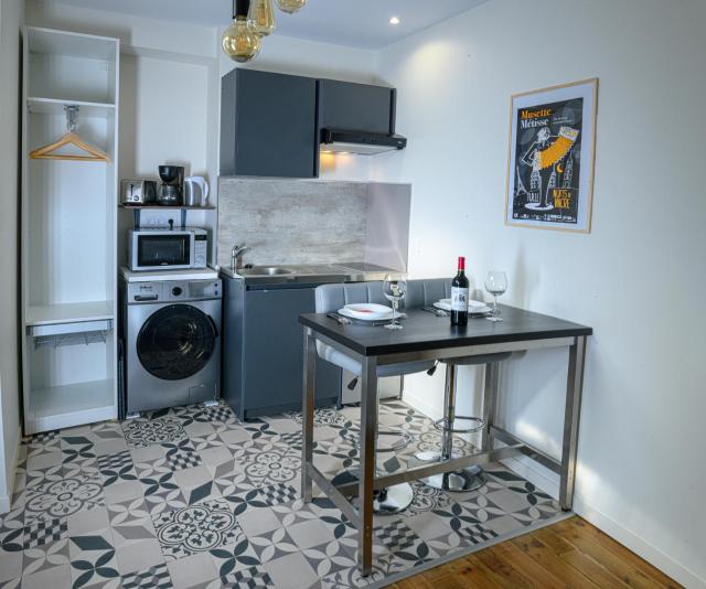 Lumineux appartement,3' de la gare, Terrasse, équipé fibre,bonsejour19
