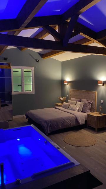 Mas Hinaiti - Suite romantique avec Spa et écran géant de cinéma