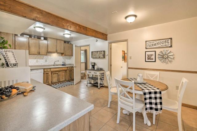 Family Home Near Kings & Sequoia National Parks!