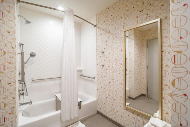 Holiday Inn Columbia - Downtown by IHG