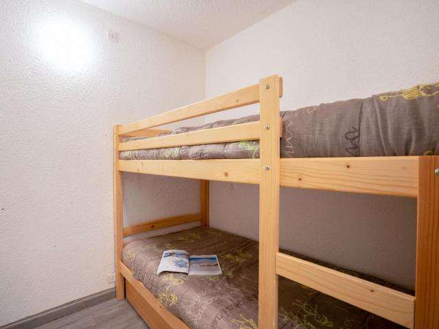 Studio Lunik Orion-28 by Interhome