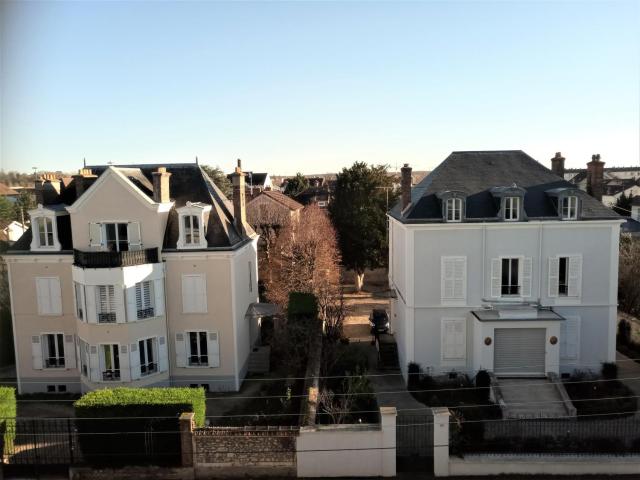 APPARTEMENT PROCHE GARE ET CENTRE VILLE
