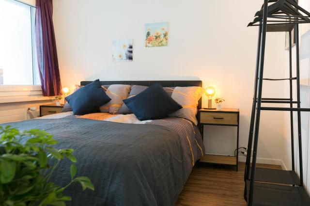 Spirit Apartments - Balkon - Bergsicht - Parkplatz