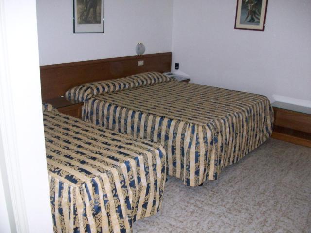HOTEL SANTOROTTO di FABIO TERROSI