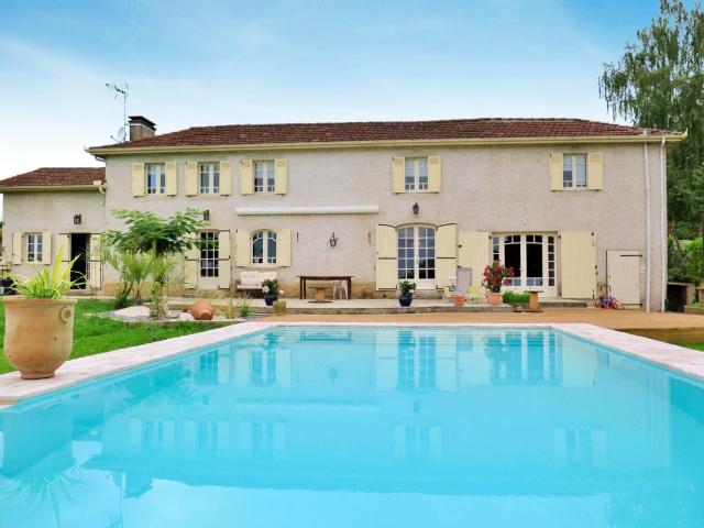 Holiday Home Aucéloun by Interhome