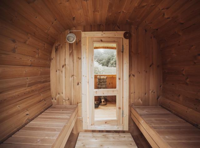Fjordhygge - Authentic wood log cabin summerhouse near water, fjord and forest