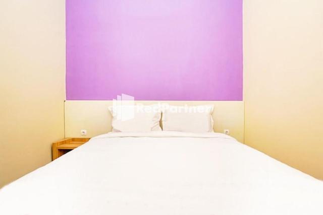 Hotel O Surabaya near Surabaya Town Square formerly Kupang Gunung Residence