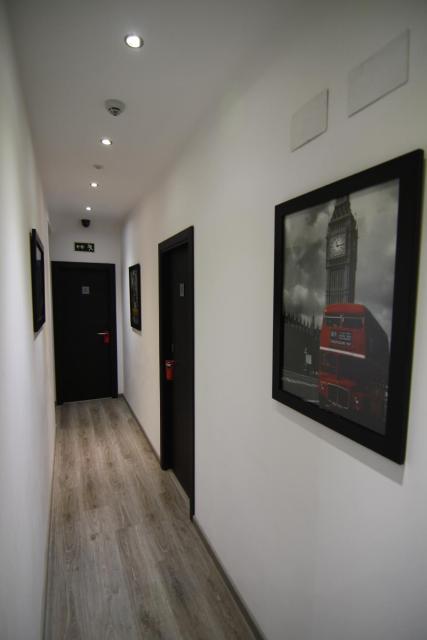 Hostal MH Fuencarral