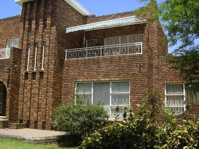 Mall Guesthouse