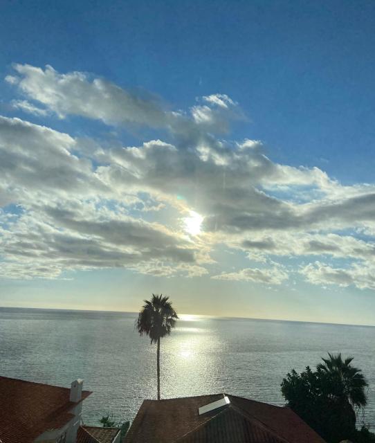 Ocean Cliffs Apartments