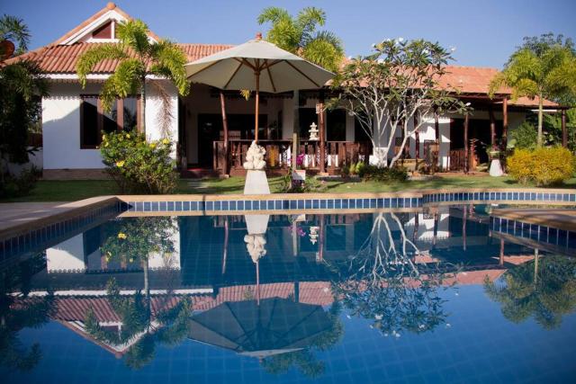 Banburi Villa - 4 Bedroom Private Pool Villa