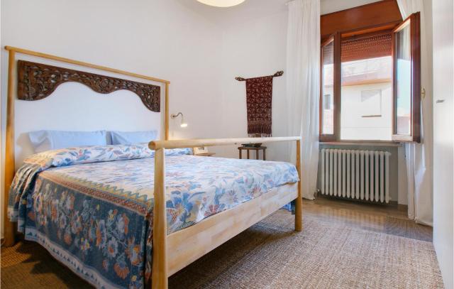 Lovely Apartment In Rimini With Kitchen