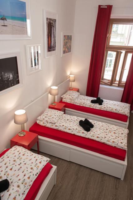 Apartment Florenc with 3-bathrooms & bedrooms