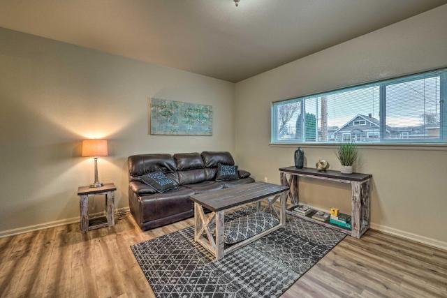 Central Apt: Private Fireplace & Patio Access