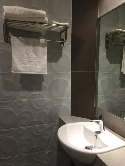 Meriton Inn